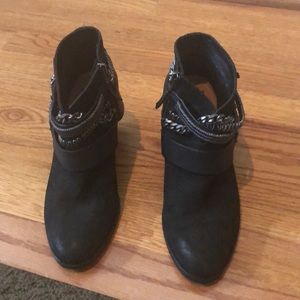 Dolce Vita edgy chain detail ankle booties